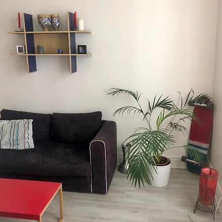 Cute And Quiet Appartment In Montmartre Париж Екстериор снимка